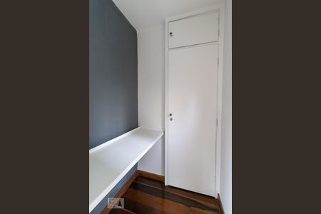 Sala - escritório de apartamento à venda com 3 quartos, 136m² em Jardim Europa, São Paulo
