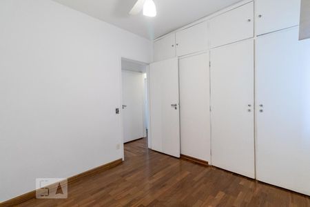 Apartamento à venda com 136m², 3 quartos e 1 vaga Apartamento à venda com 136m², 3 quartos e 1 vagaSuíte