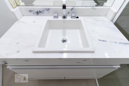 Apartamento à venda com 136m², 3 quartos e 1 vaga Apartamento à venda com 136m², 3 quartos e 1 vagaBanheiro