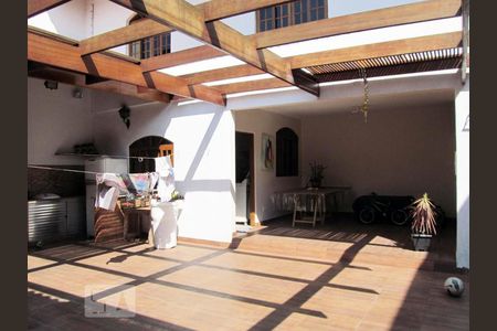 Casa à venda com 480m², 5 quartos e 2 vagasQuintal