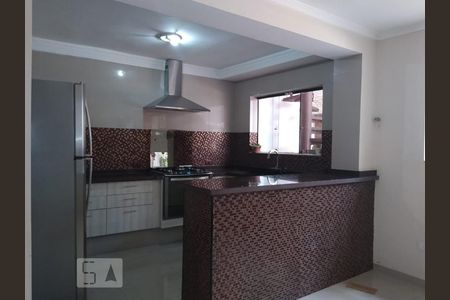 Casa à venda com 480m², 5 quartos e 2 vagasCozinha