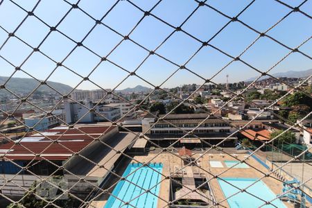 Sala vista  de apartamento para alugar com 2 quartos, 90m² em Cascadura, Rio de Janeiro