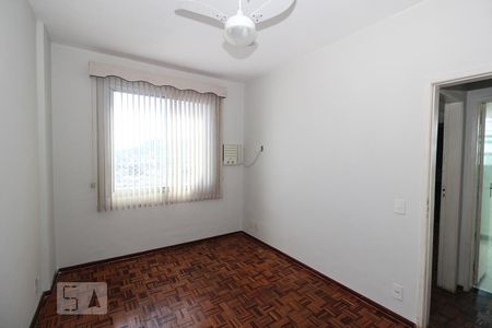 Quarto 1 de apartamento para alugar com 2 quartos, 90m² em Cascadura, Rio de Janeiro