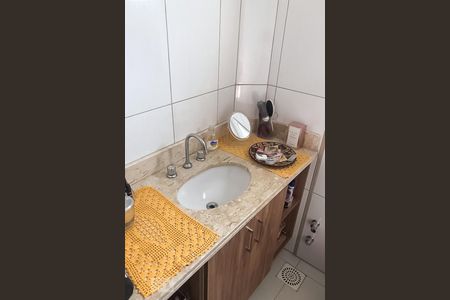 Casa à venda com 180m², 3 quartos e sem vagaBanheiro da Suíte