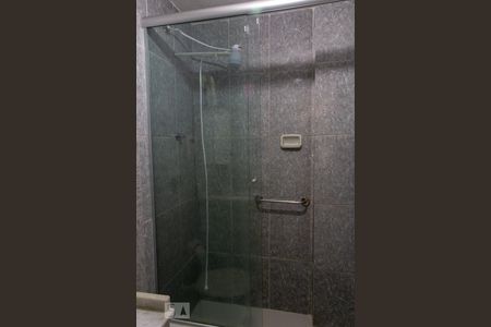 Banheiro de apartamento à venda com 2 quartos, 56m² em Vila Isabel, Rio de Janeiro