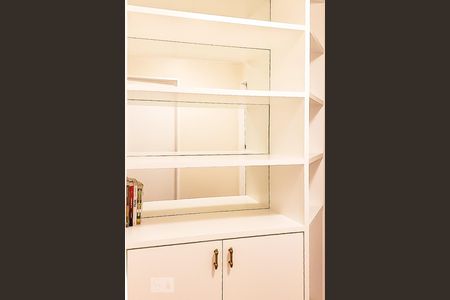 Apartamento para alugar com 170m², 4 quartos e 1 vagaQuarto