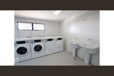 Apartamento para alugar com 70m², 2 quartos e 1 vaga Apartamento para alugar com 70m², 2 quartos e 1 vagaLavanderia