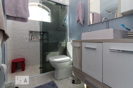 Casa à venda com 230m², 3 quartos e 4 vagasSuite