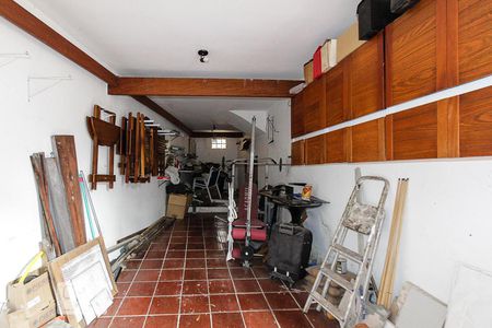 Casa à venda com 230m², 3 quartos e 4 vagasCômodo Extra
