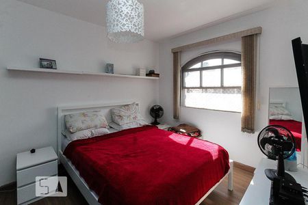 Casa à venda com 230m², 3 quartos e 4 vagasSuite