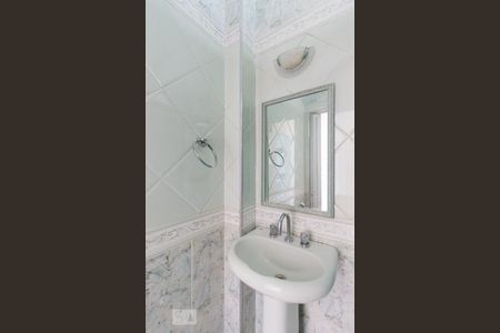 Banheiro de apartamento para alugar com 2 quartos, 58m² em Vila Pirituba, São Paulo