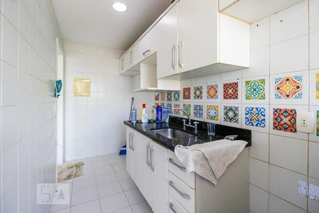 Apartamento à venda com 100m², 3 quartos e 2 vagas Apartamento à venda com 100m², 3 quartos e 2 vagasCozinha
