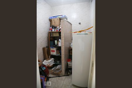 Casa à venda com 140m², 3 quartos e 2 vagas Casa à venda com 140m², 3 quartos e 2 vagasBanheiro de Serviço