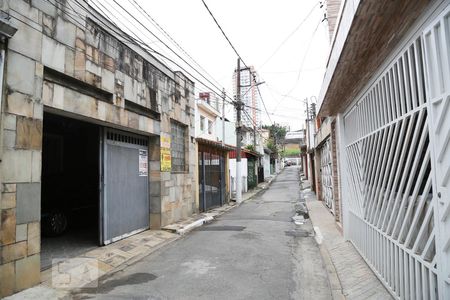 Casa à venda com 140m², 3 quartos e 2 vagas Casa à venda com 140m², 3 quartos e 2 vagasFachada