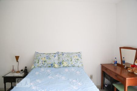 Casa à venda com 140m², 3 quartos e 2 vagas Casa à venda com 140m², 3 quartos e 2 vagasQuarto 3