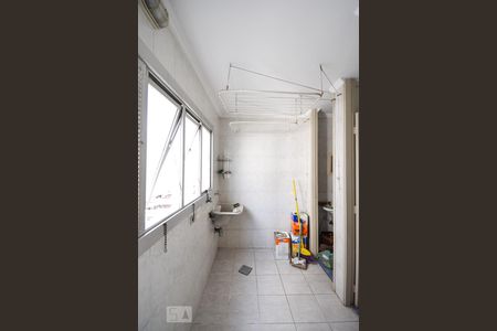 Apartamento para alugar com 117m², 3 quartos e 1 vagaÁrea de serviço