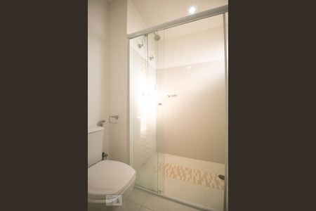 Apartamento para alugar com 140m², 3 quartos e 3 vagas Apartamento para alugar com 140m², 3 quartos e 3 vagasBanheiro da Suíte 03