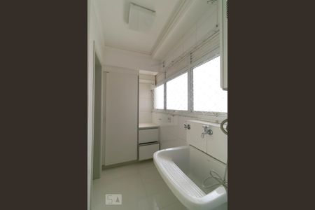 Apartamento para alugar com 140m², 3 quartos e 3 vagas Apartamento para alugar com 140m², 3 quartos e 3 vagasÁrea de Serviço