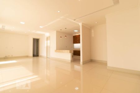 Apartamento para alugar com 140m², 3 quartos e 3 vagas Apartamento para alugar com 140m², 3 quartos e 3 vagasSalas