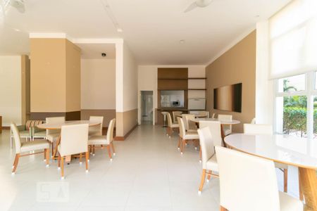 Apartamento para alugar com 140m², 3 quartos e 3 vagas Apartamento para alugar com 140m², 3 quartos e 3 vagasÁrea comum - Salão de festas 02