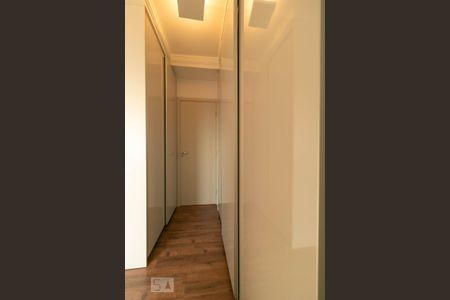 Apartamento para alugar com 140m², 3 quartos e 3 vagas Apartamento para alugar com 140m², 3 quartos e 3 vagasCloset da Suíte 03