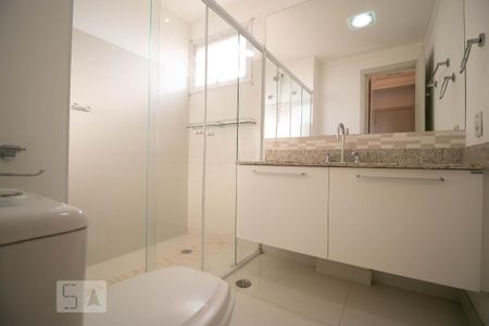 Apartamento para alugar com 140m², 3 quartos e 3 vagas Apartamento para alugar com 140m², 3 quartos e 3 vagasBanheiro da Suíte 03