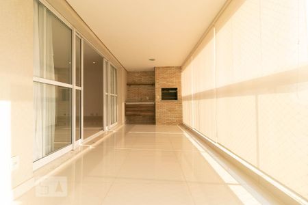 Apartamento para alugar com 140m², 3 quartos e 3 vagas Apartamento para alugar com 140m², 3 quartos e 3 vagasSacada com Churrasqueira