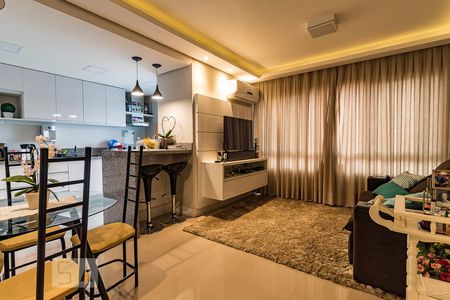 Sala de apartamento à venda com 2 quartos, 66m² em Petrópolis, Porto Alegre