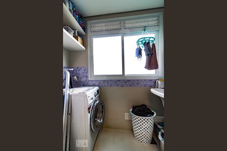 Apartamento à venda com 66m², 2 quartos e 1 vagaÁrea de Serviço