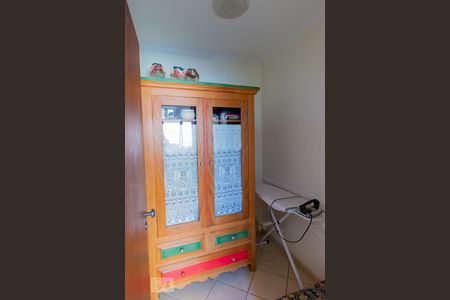 Apartamento à venda com 180m², 4 quartos e 4 vagas Apartamento à venda com 180m², 4 quartos e 4 vagasQuarto de Serviço