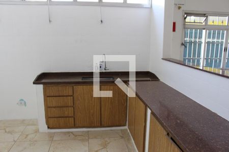 Casa à venda com 250m², 3 quartos e 3 vagasCozinha