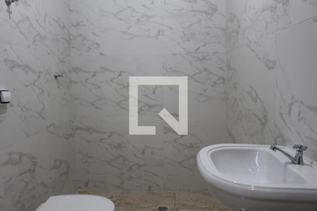 Casa à venda com 250m², 3 quartos e 3 vagasBanheiro