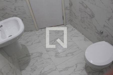 Casa à venda com 250m², 3 quartos e 3 vagasBanheiro