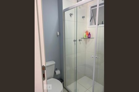 Apartamento para alugar com 68m², 2 quartos e 1 vaga Apartamento para alugar com 68m², 2 quartos e 1 vagaBanheiro da suíte