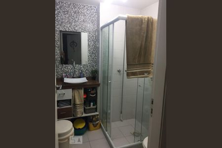 Banheiro de apartamento à venda com 2 quartos, 60m² em Barreto, Niterói