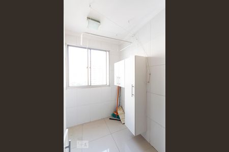 Apartamento à venda com 65m², 2 quartos e 1 vagaÁrea de Serviço