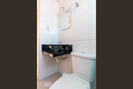 Apartamento à venda com 65m², 2 quartos e 1 vagaBanheiro Social