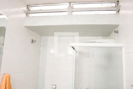 Casa à venda com 173m², 2 quartos e 1 vagaBanheiro