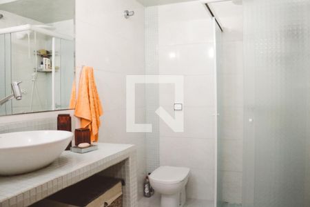 Casa à venda com 173m², 2 quartos e 1 vagaBanheiro