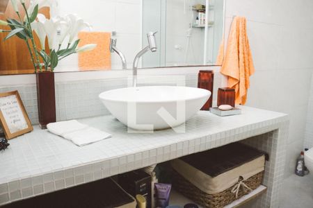 Casa à venda com 173m², 2 quartos e 1 vagaBanheiro