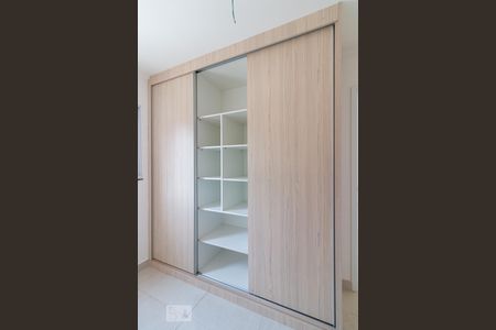 Apartamento para alugar com 51m², 2 quartos e 1 vagaQuarto 2 - armário