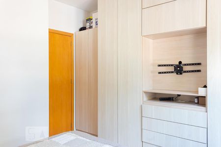 Quarto 1 de apartamento à venda com 2 quartos, 67m² em Niterói, Canoas