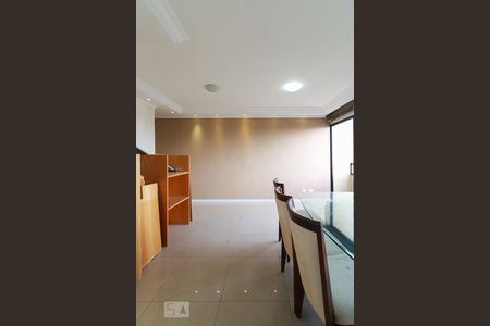 Sala de apartamento para alugar com 2 quartos, 67m² em Jaguaribe, Osasco