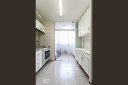 Apartamento à venda com 67m², 2 quartos e 2 vagas Apartamento à venda com 67m², 2 quartos e 2 vagasCozinha