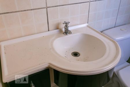 Casa à venda com 111m², 4 quartos e 1 vagaBanheiro - Torneira