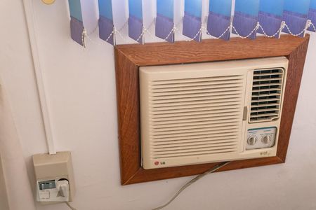 Casa à venda com 111m², 4 quartos e 1 vagaAr condicionado