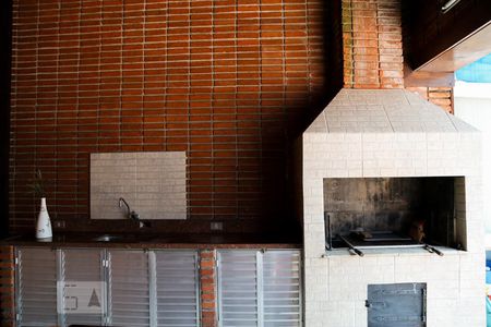 Casa à venda com 416m², 4 quartos e 6 vagasQuintal