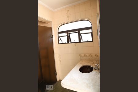 Casa à venda com 416m², 4 quartos e 6 vagasBanheiro da Piscina