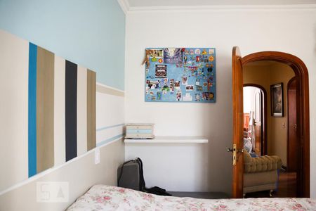 Casa à venda com 416m², 4 quartos e 6 vagasQuarto 1