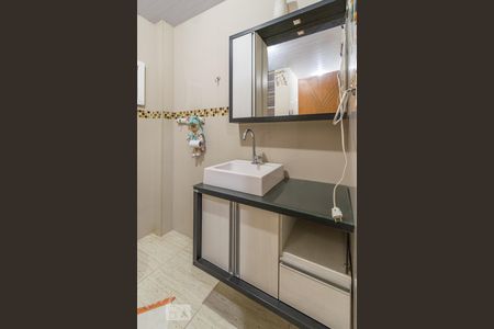 Apartamento à venda com 75m², 2 quartos e sem vagaBanheiro